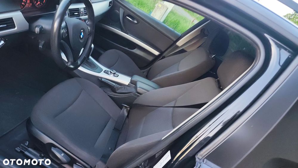 BMW Seria 3 320d DPF - 26