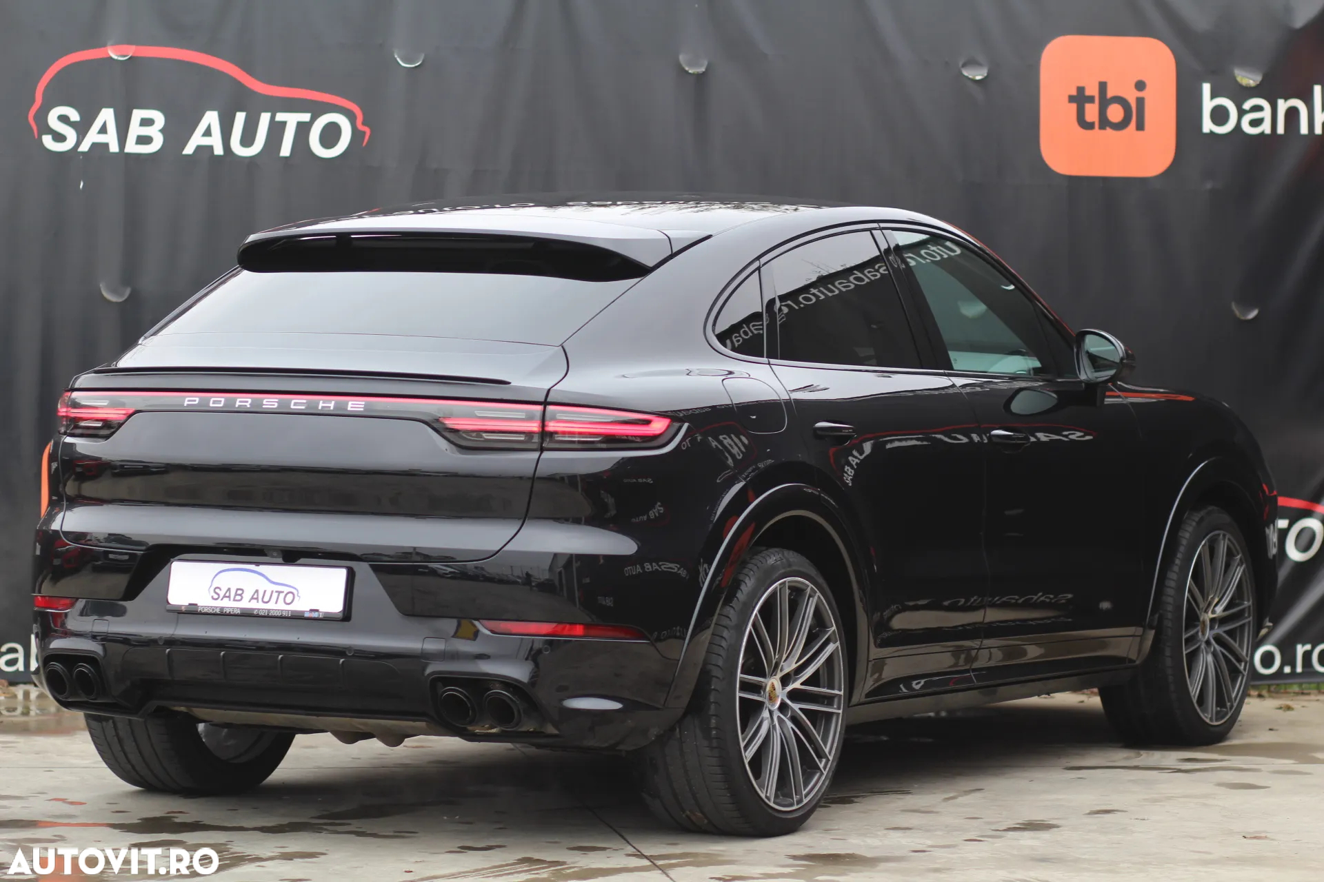 Porsche Cayenne Coupe Standard - 24