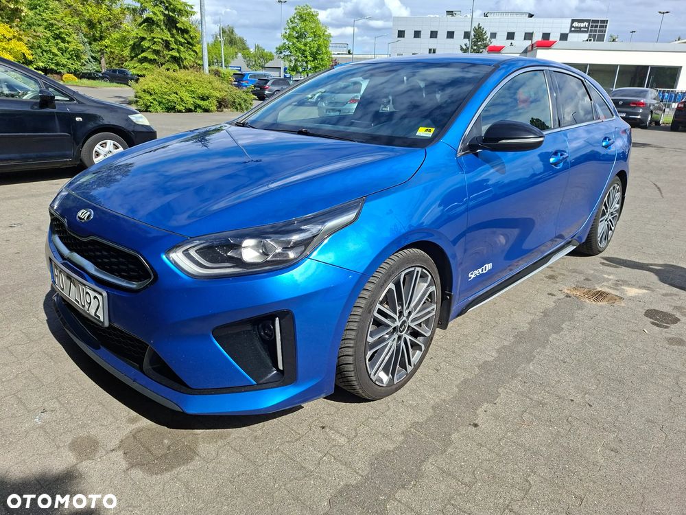 Kia ProCeed - 12