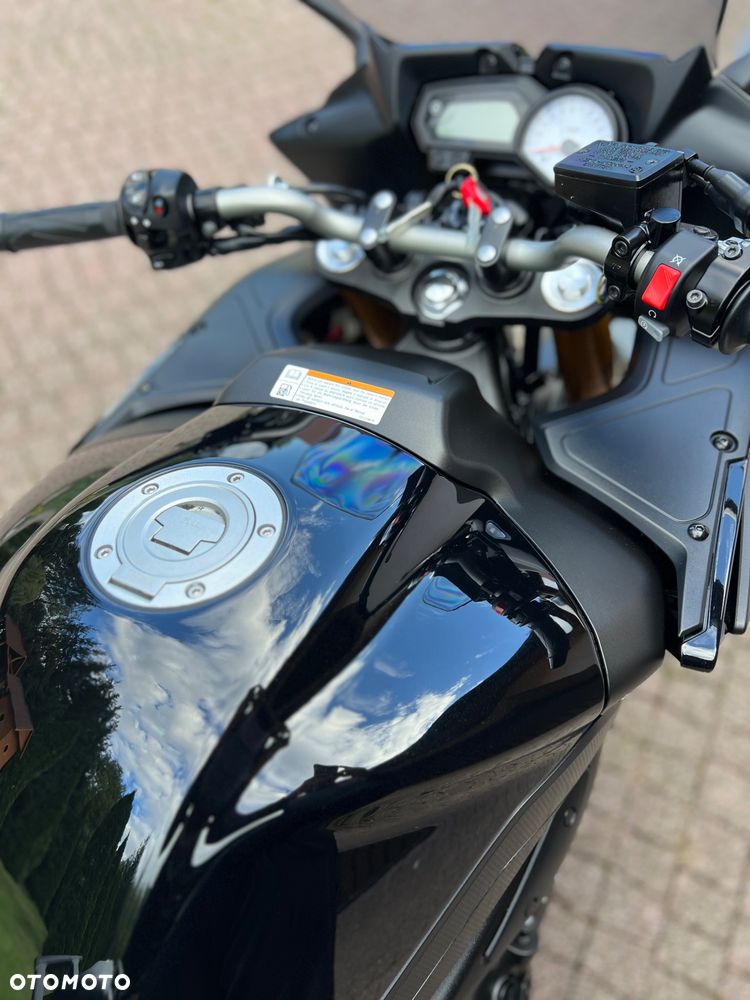 Yamaha FZ8 - 30