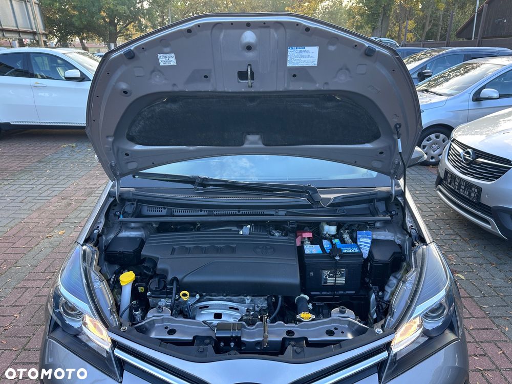 Toyota Yaris - 24