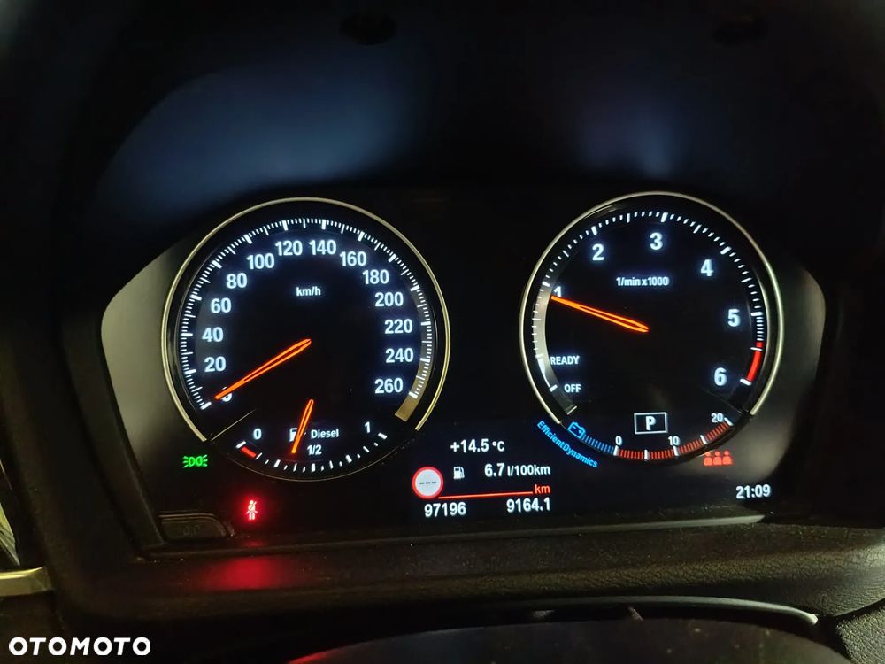 BMW X1 xDrive20d Sport Line - 16