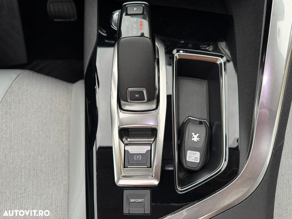 Peugeot 3008 1.5 BlueHDI 130 EAT8 Allure Pack - 27