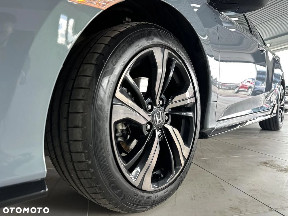 Honda Civic 1.5 T Sport Plus - 9