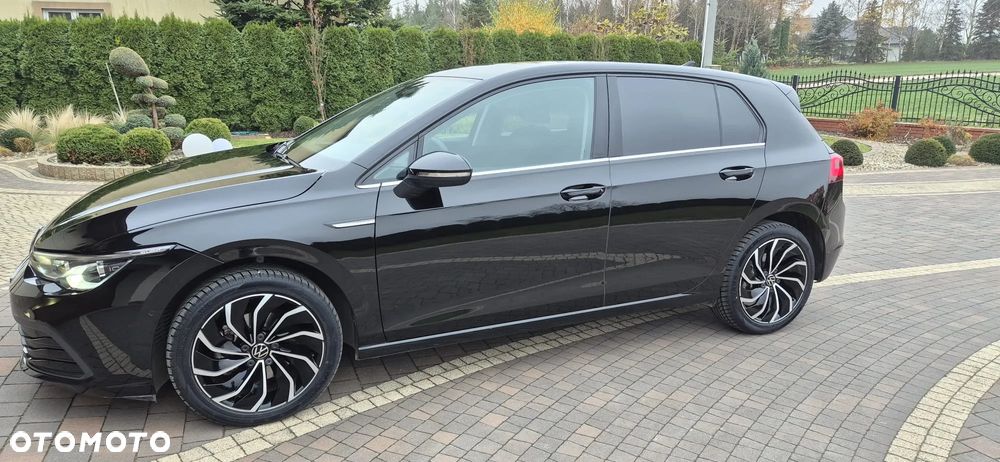 Volkswagen Golf 1.5 eTSI EVO Style DSG - 2
