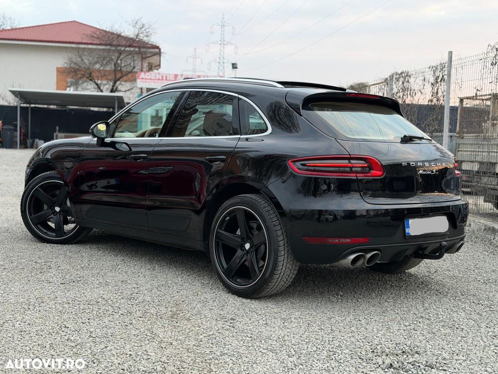 Porsche Macan - 4