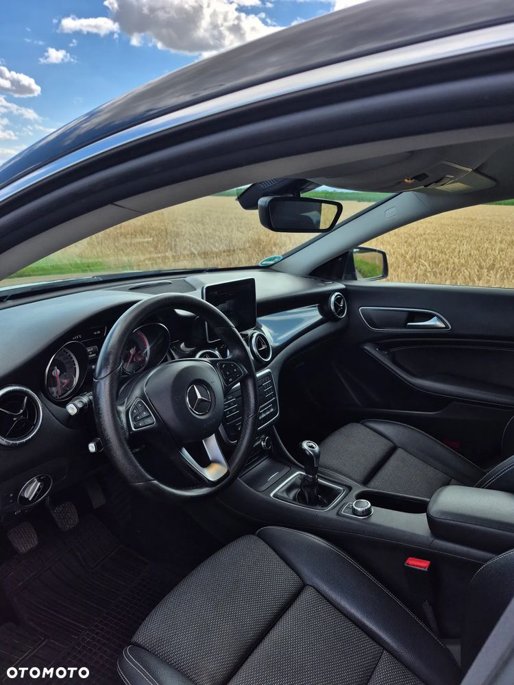Mercedes-Benz CLA - 5
