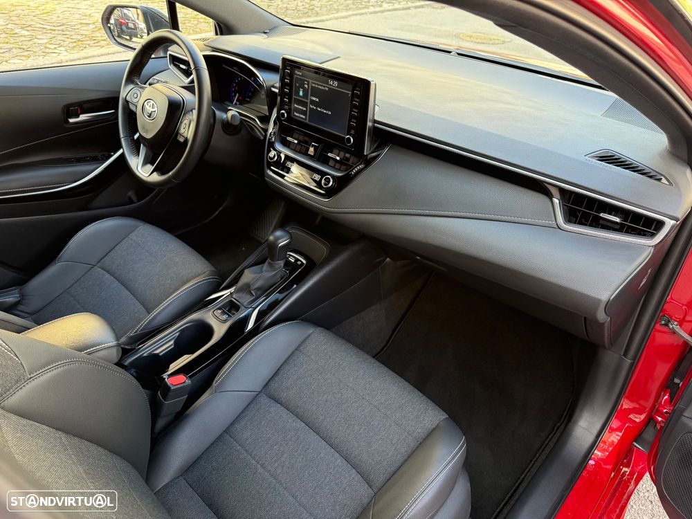 Toyota Corolla 1.8 Hybrid Square Collection - 29