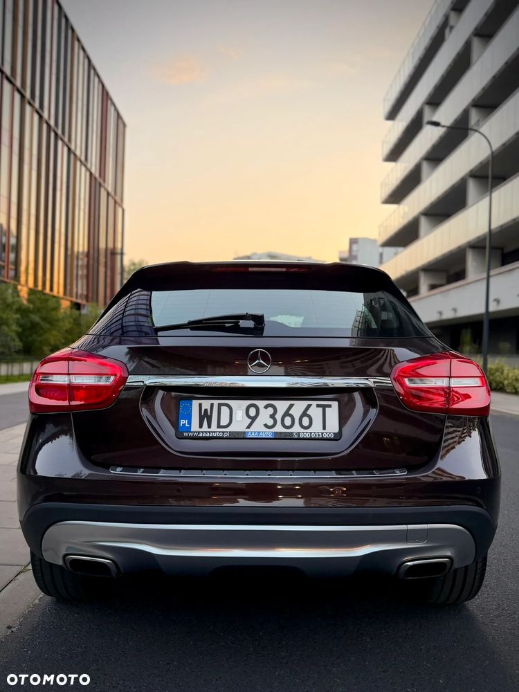 Mercedes-Benz GLA - 6