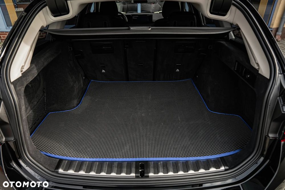 BMW Seria 3 318d - 14