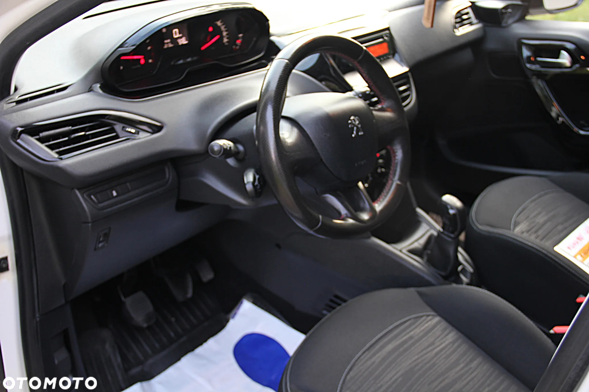 Peugeot 208 1.4 HDi Business Line - 8