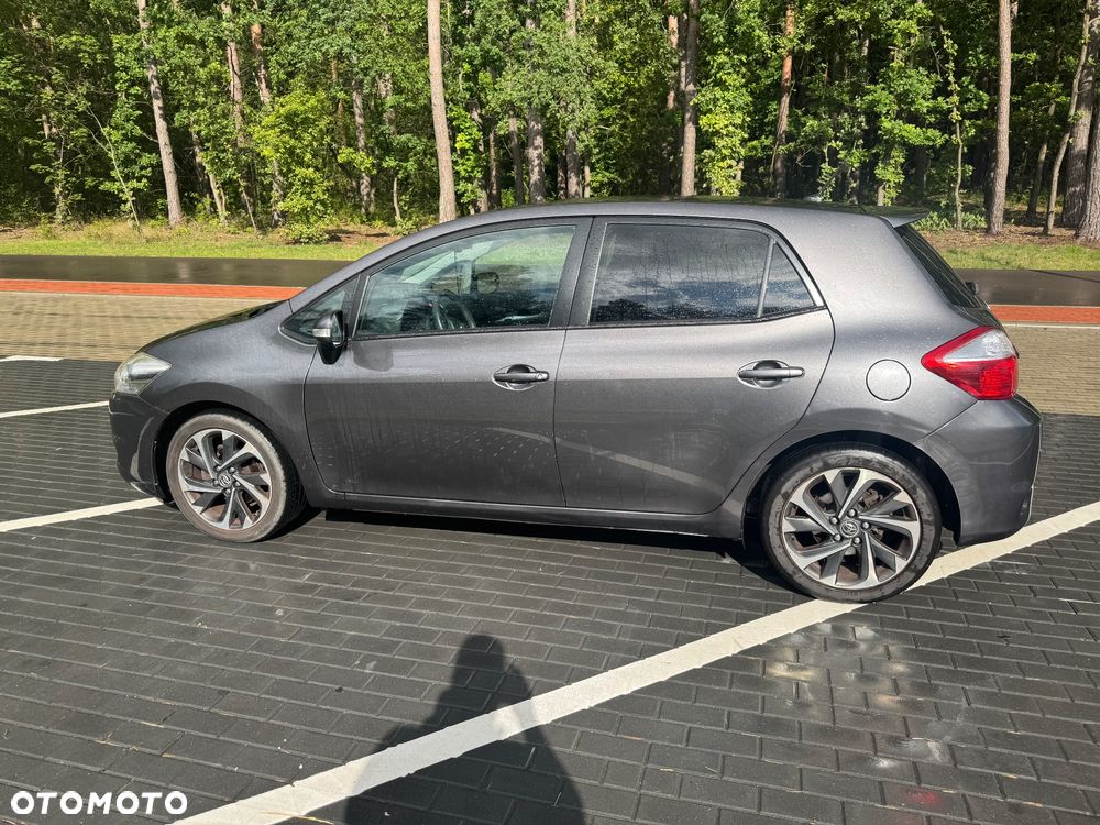 Toyota Auris 1.4 D-4D 2010 - 2