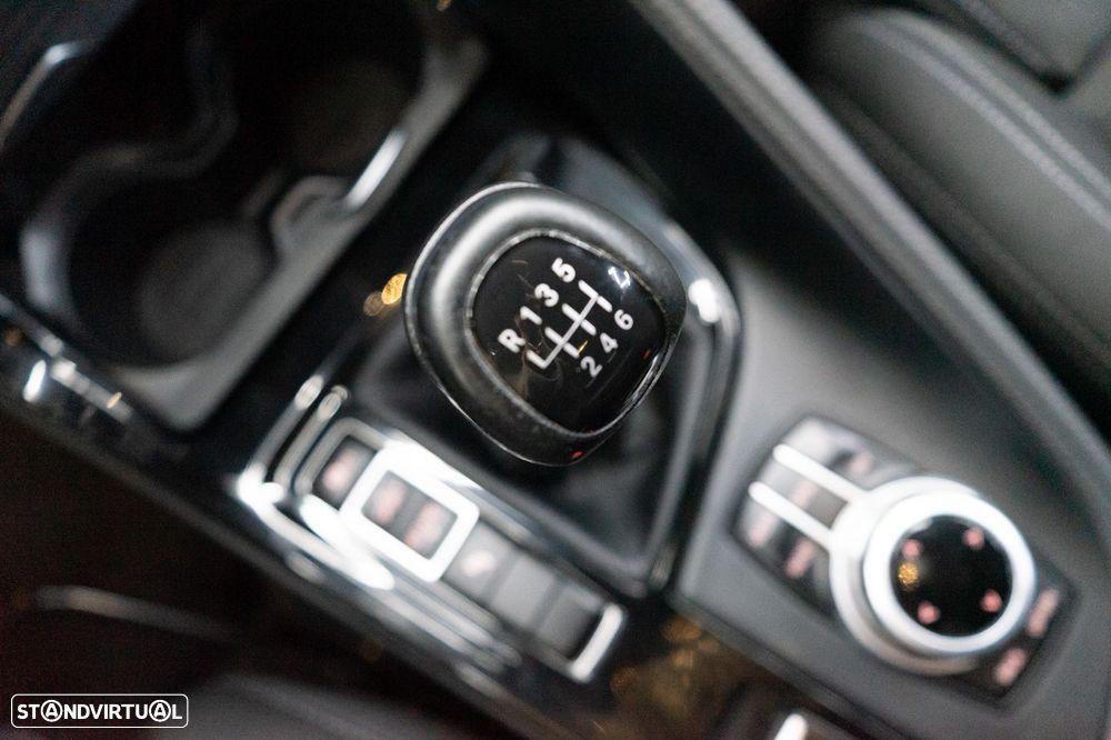 BMW X1 18 d sDrive Line Sport - 26