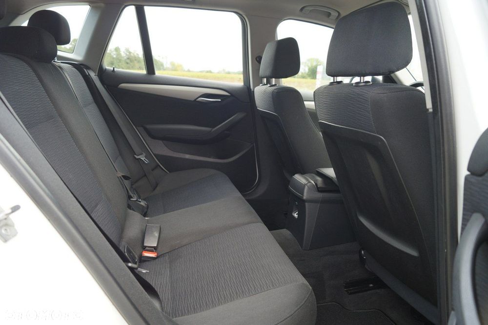 BMW X1 sDrive18d - 14