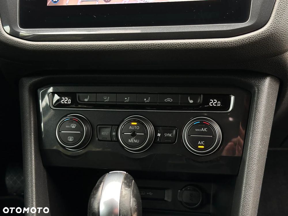 Volkswagen Tiguan - 15