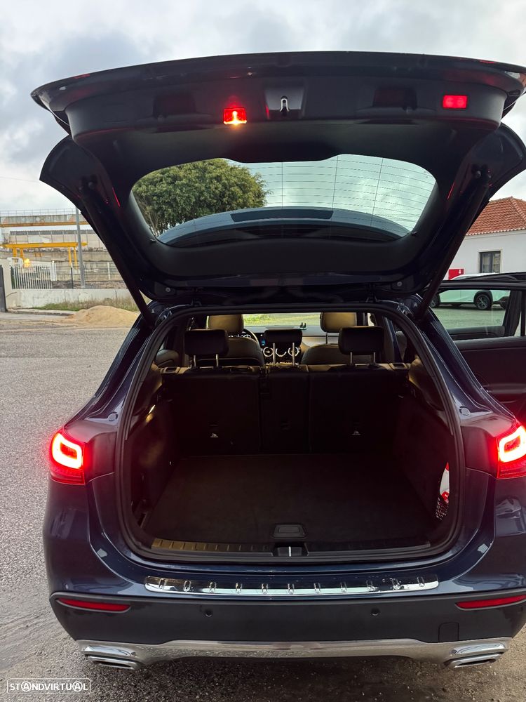 Mercedes-Benz GLA 180 d - 10