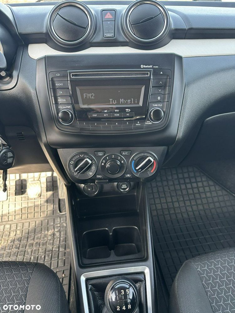 Suzuki Swift - 22