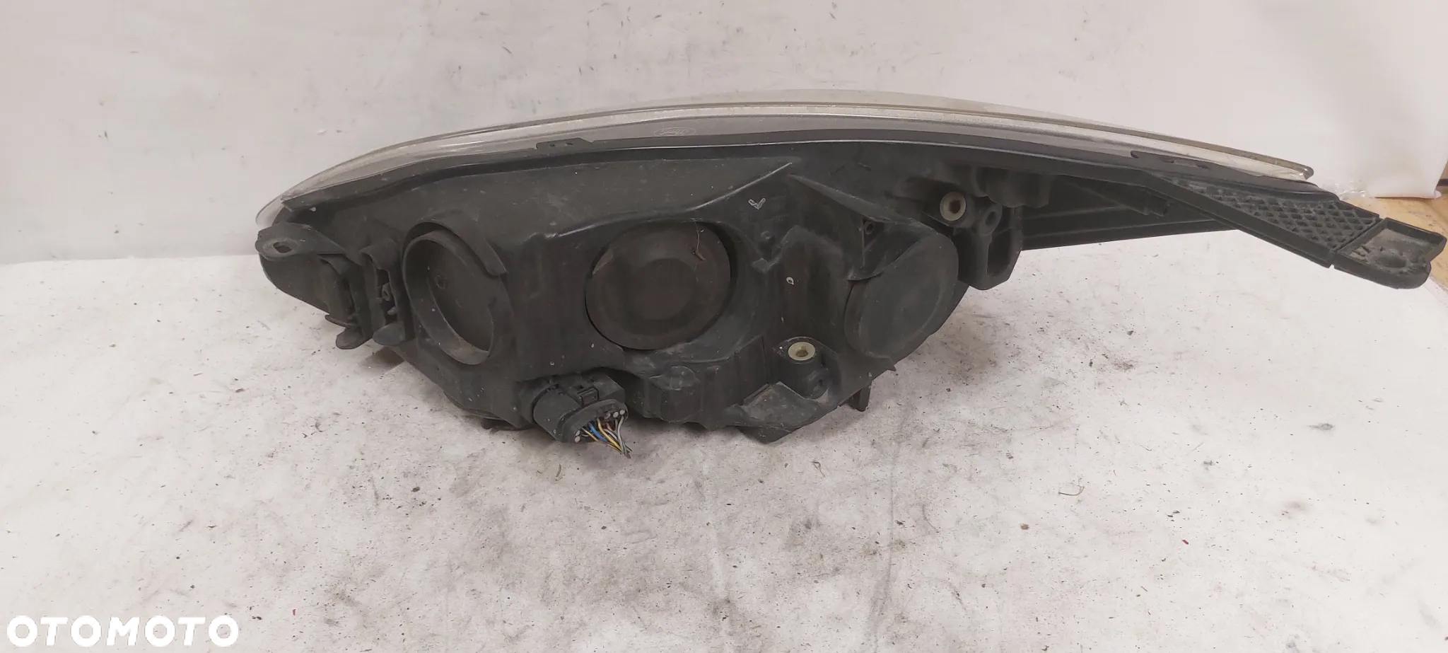 .  LAMPA PRZOD PRZEDNIA PRAWA FORD FOCUS MK3 - 4