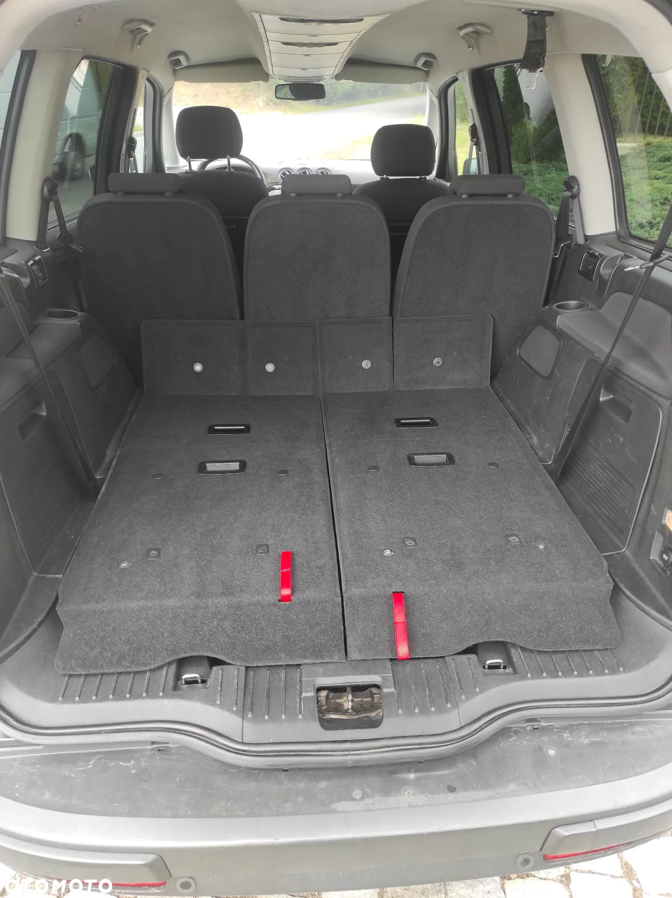 Ford Galaxy 2.0 TDCi Ghia - 11