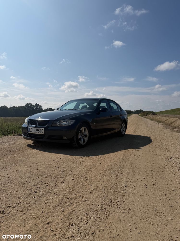 BMW Seria 3 320i - 2