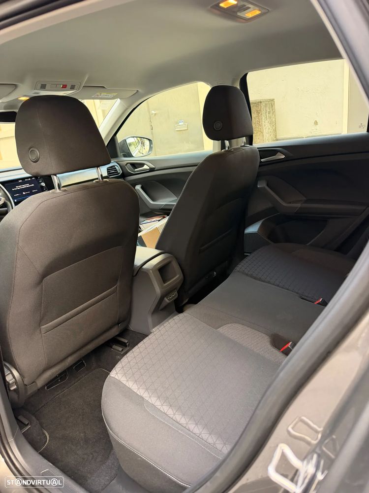 VW T-Cross 1.0 TSI - 11