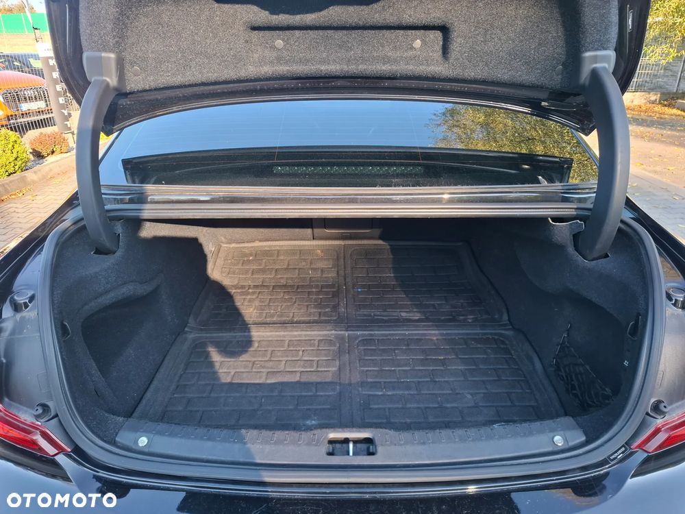 Volvo S90 - 34