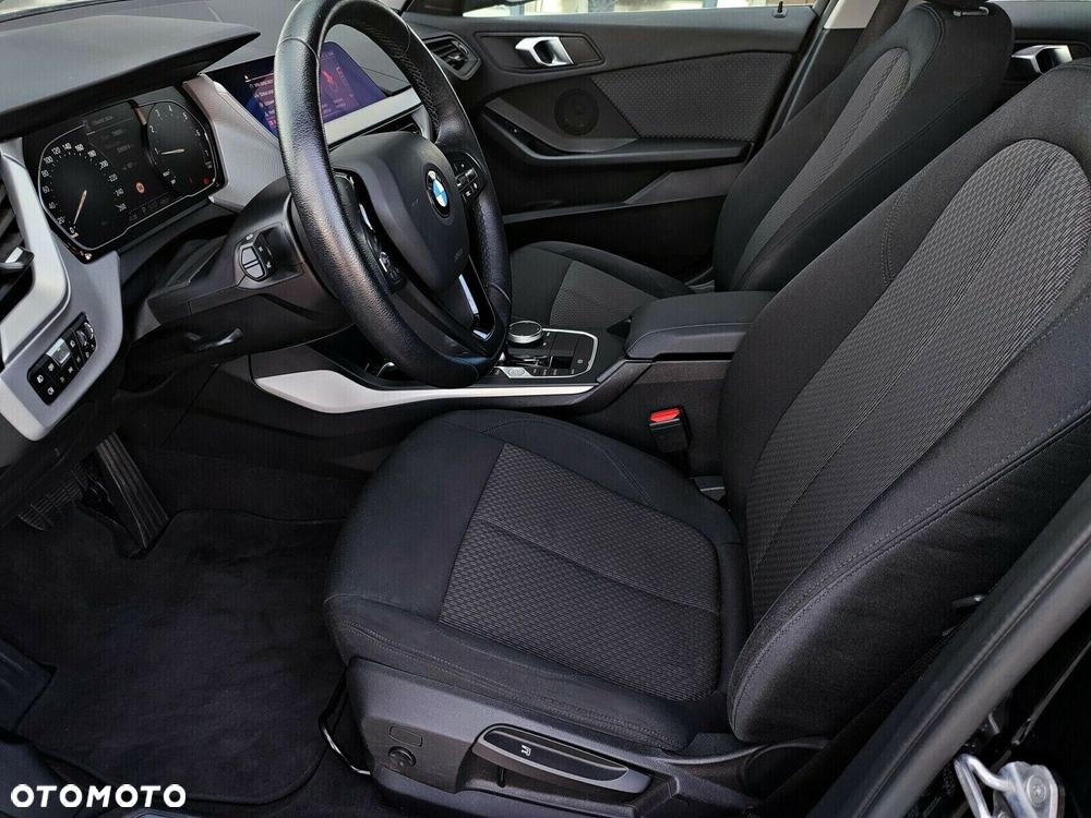 BMW Seria 1 - 18