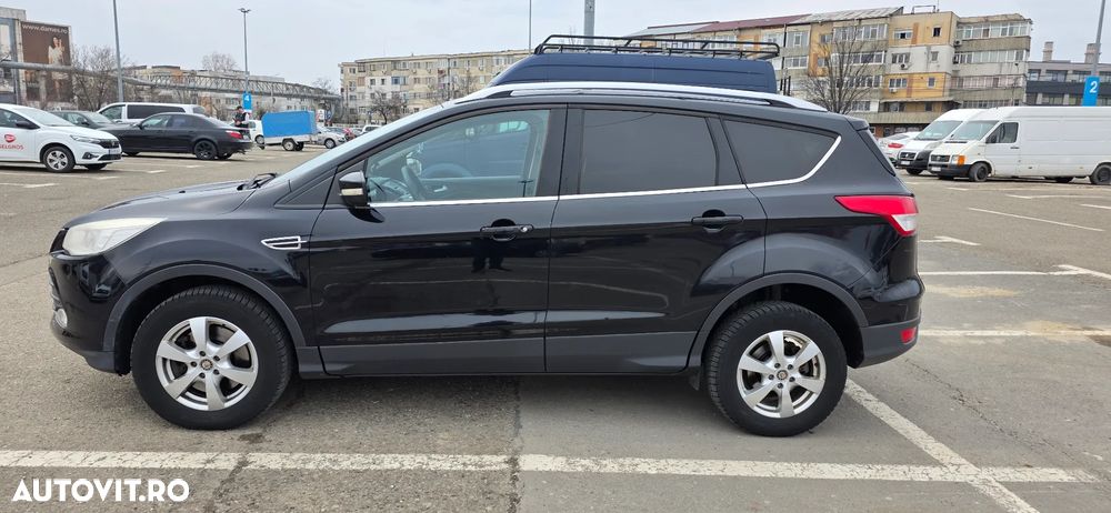 Ford Kuga 2.0 TDCi 2x4 Titanium - 5