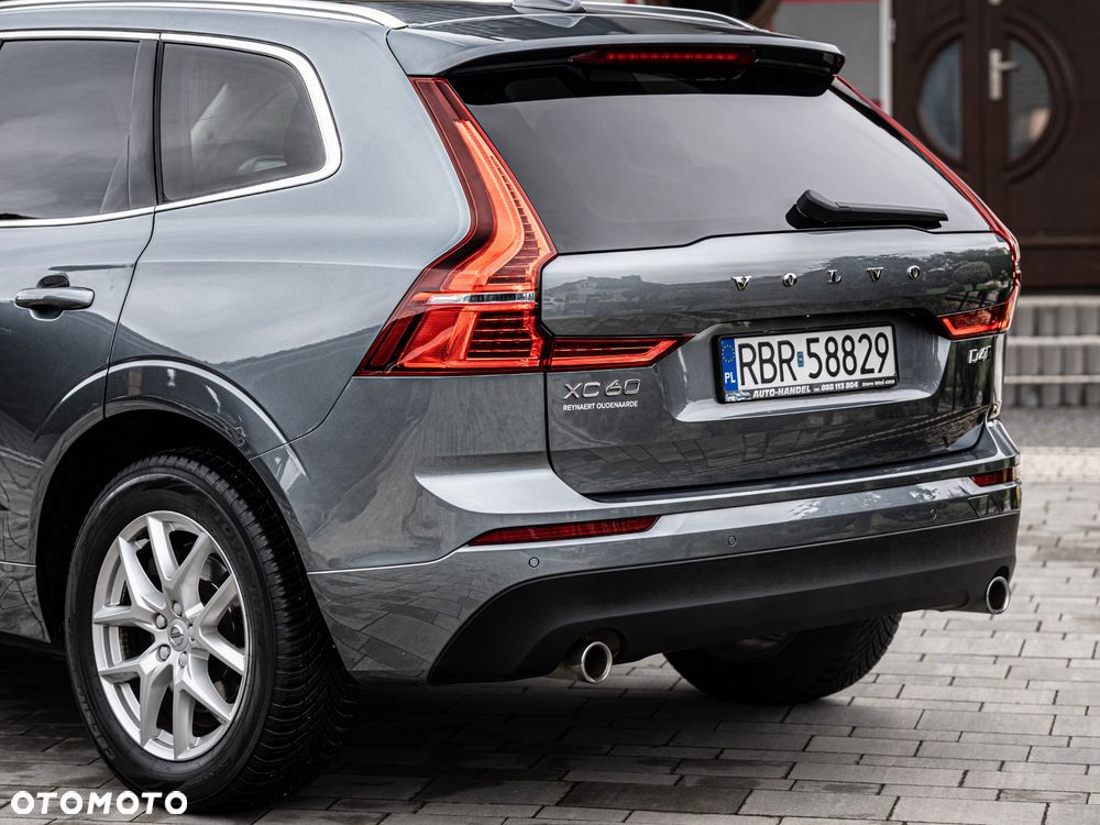 Volvo XC 60 D4 AWD Geartronic RDesign - 20
