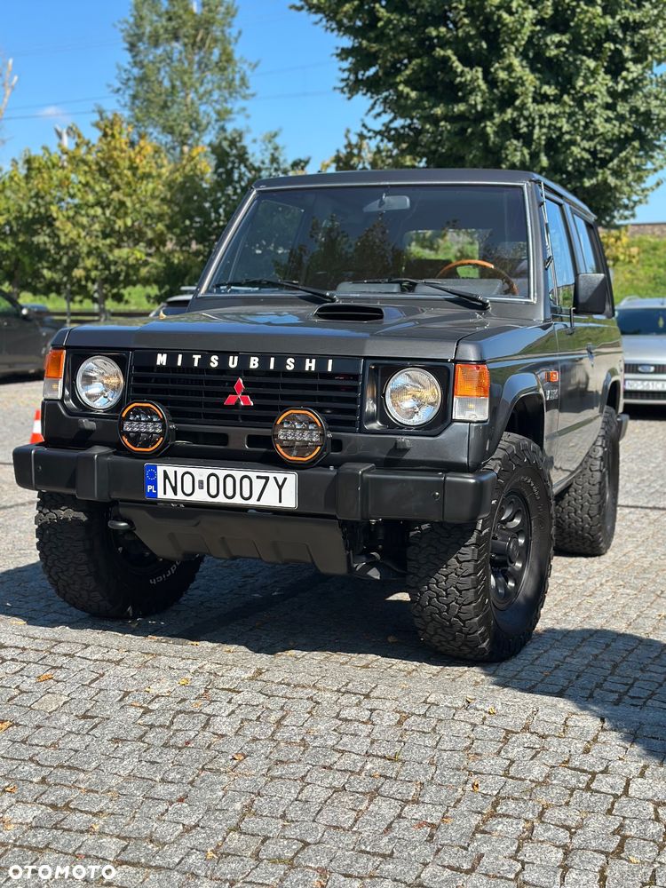 Mitsubishi Pajero - 6