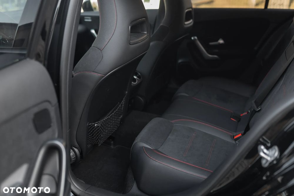 Mercedes-Benz Klasa A 200 AMG Line 7G-DCT - 12