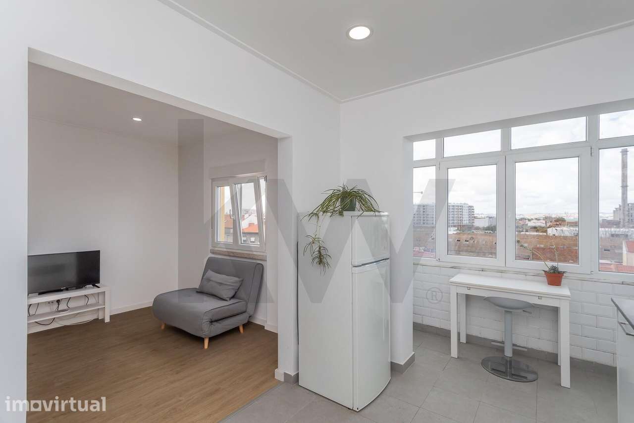 Apartamento T2 Pronto a Habitar e com Excelente Luminosidade no Barrei - Grande imagem: 2/15