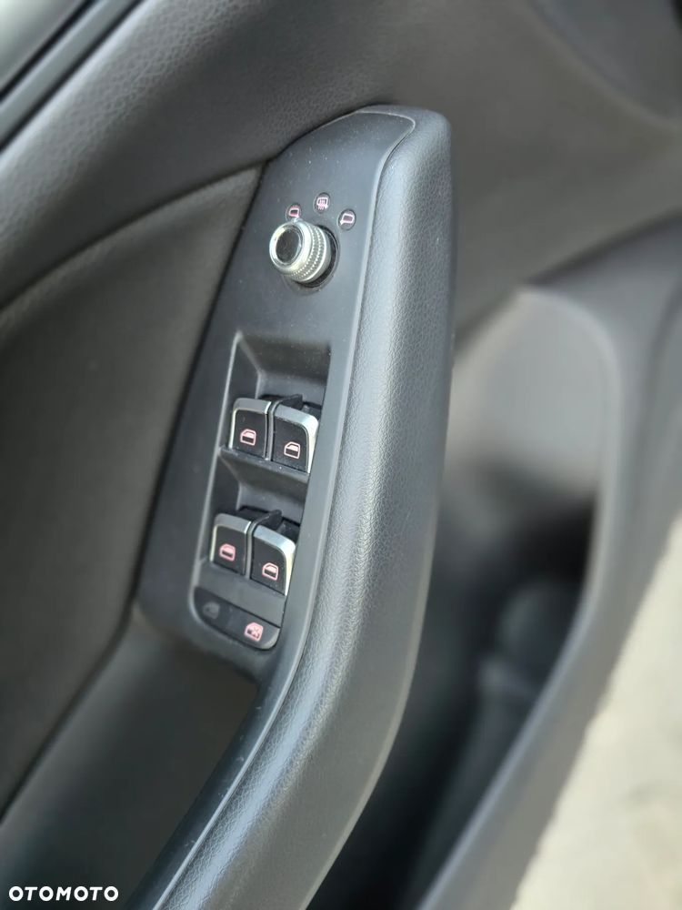 Audi Q5 2.0 TDI quattro S tronic - 33