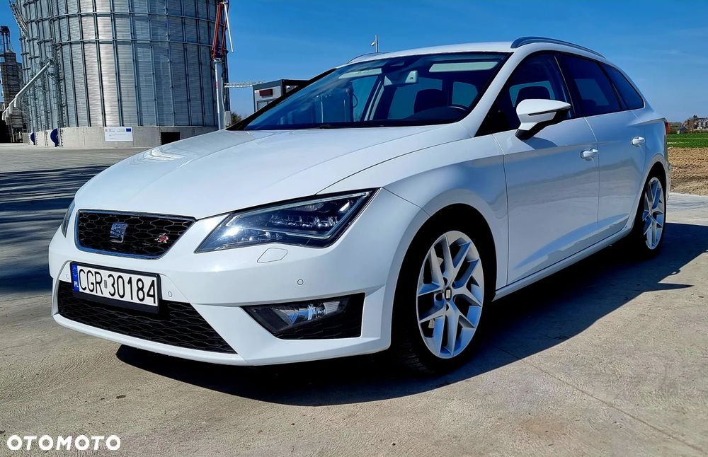 Seat Leon 2.0 TDI DPF Ecomotive DSG FR - 2