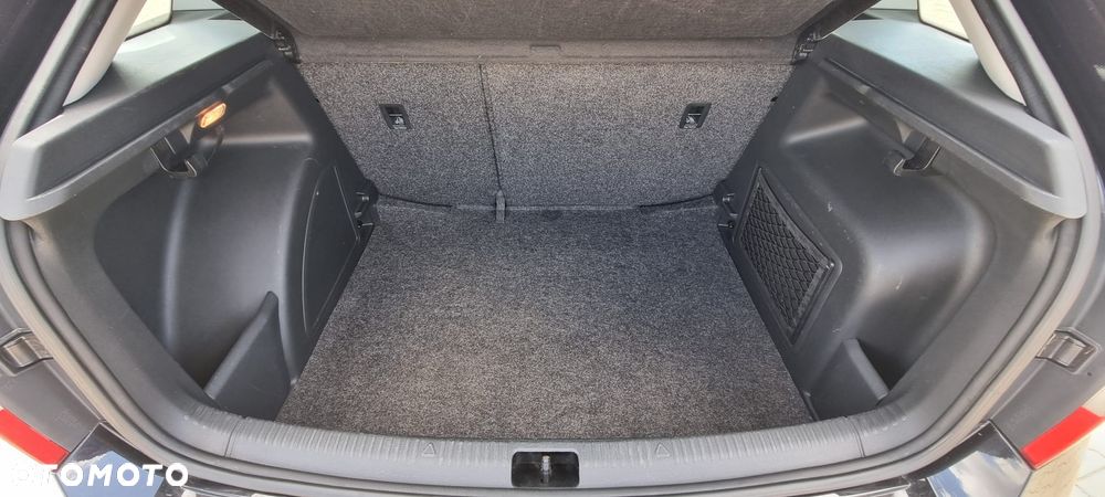 Skoda RAPID 1.6 TDI DSG Ambition - 15