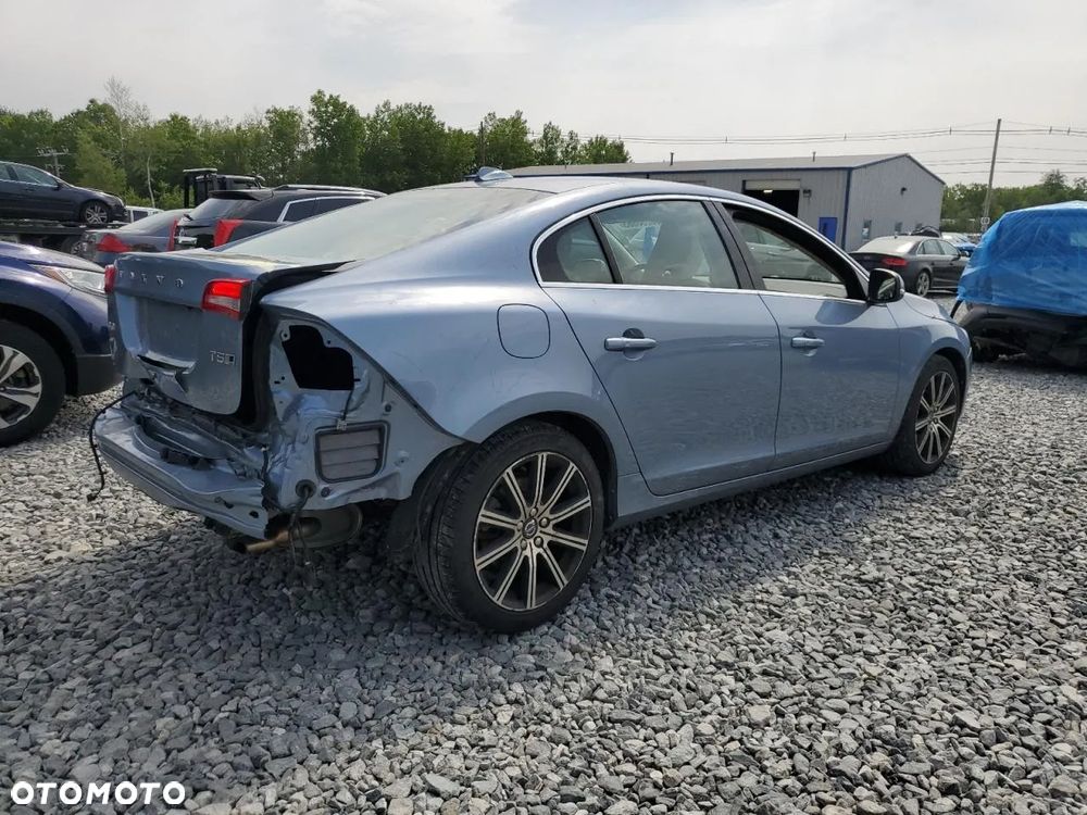 Volvo S60 - 4