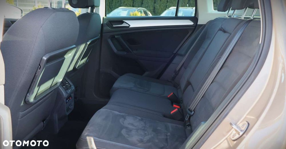 Volkswagen Tiguan - 18