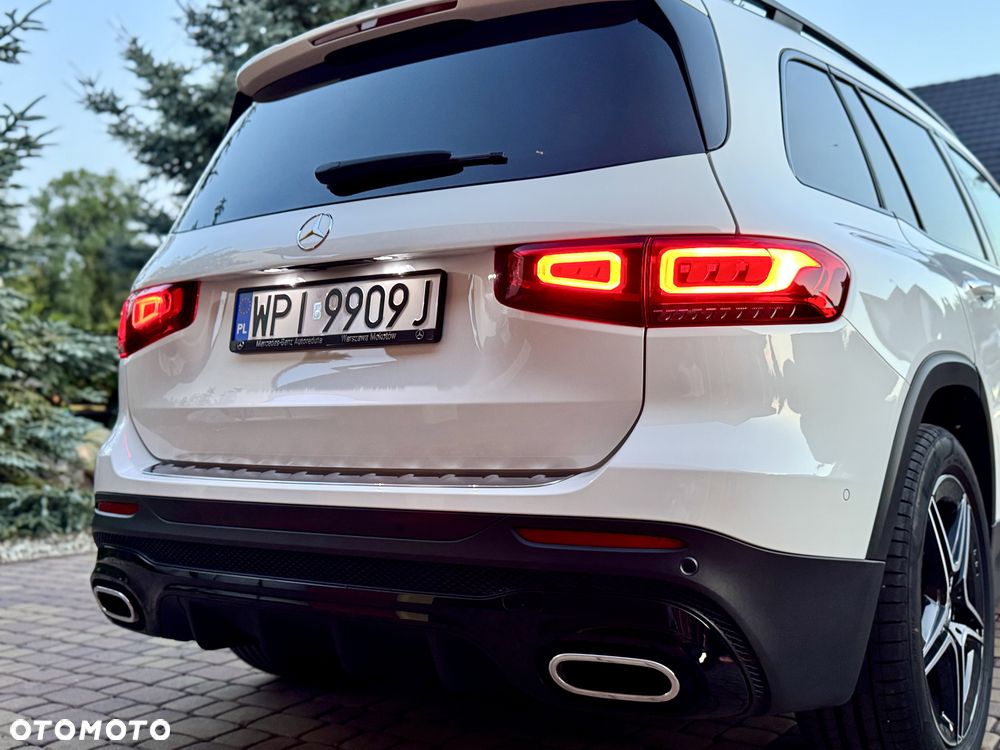 Mercedes-Benz GLB - 36