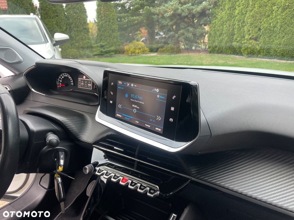 Peugeot 2008 PureTech 100 Allure - 8