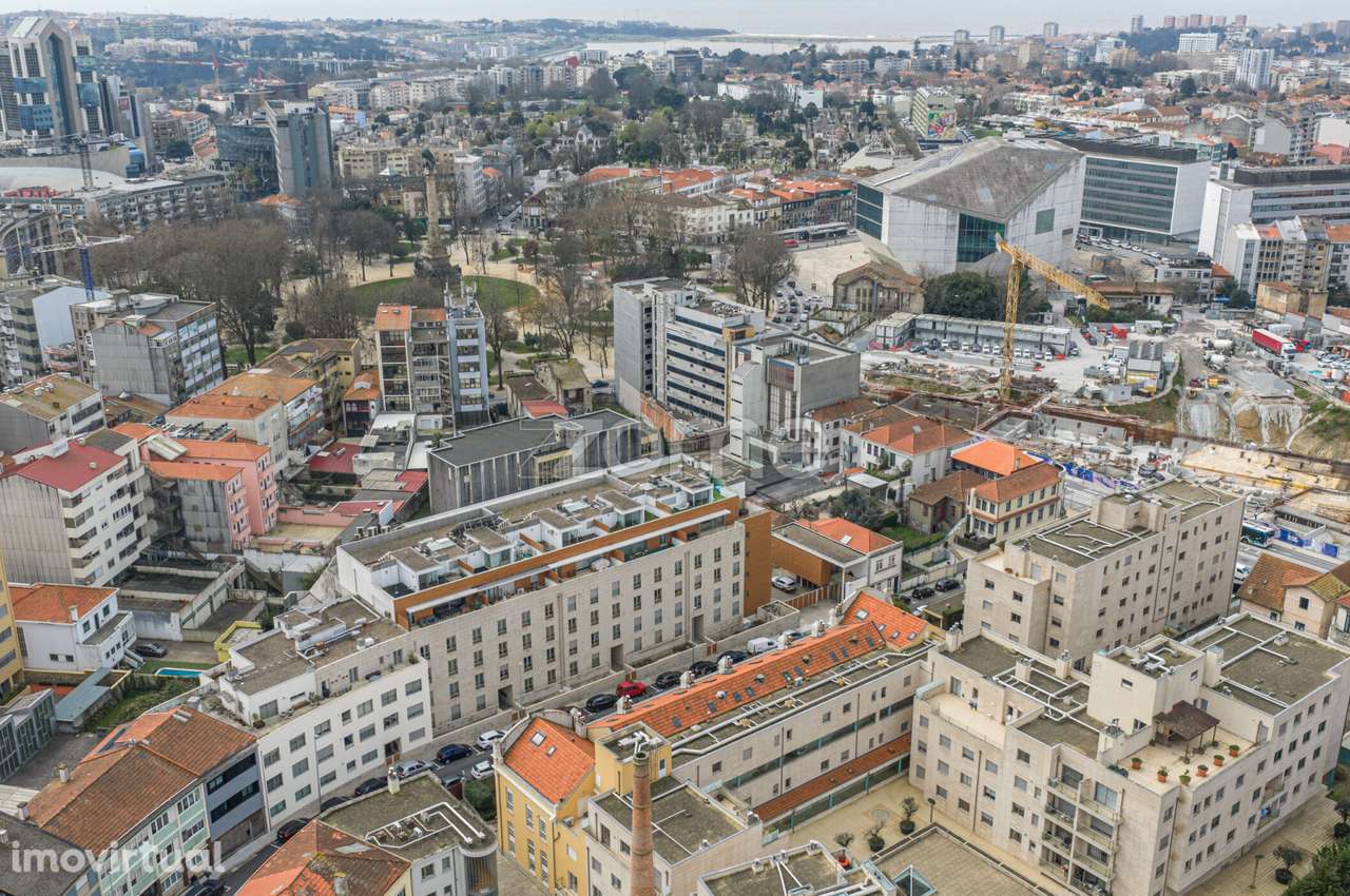 Apartamento T3 - Condomínio Fechado - Porto - Grande imagem: 3/46