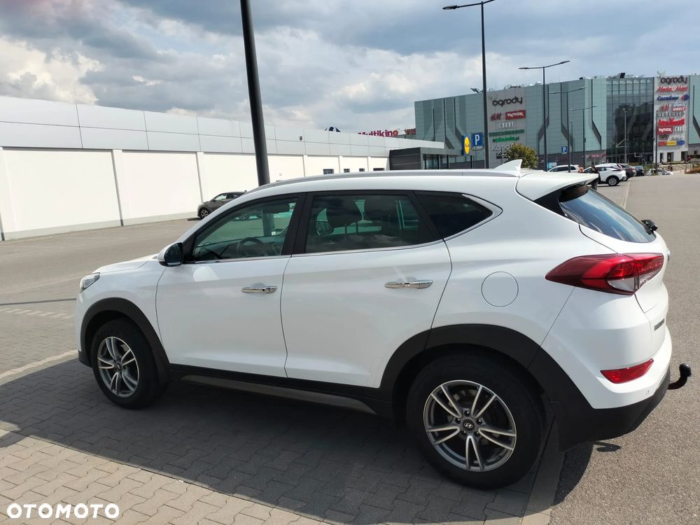 Hyundai Tucson 1.6 GDI BlueDrive Comfort 2WD - 10