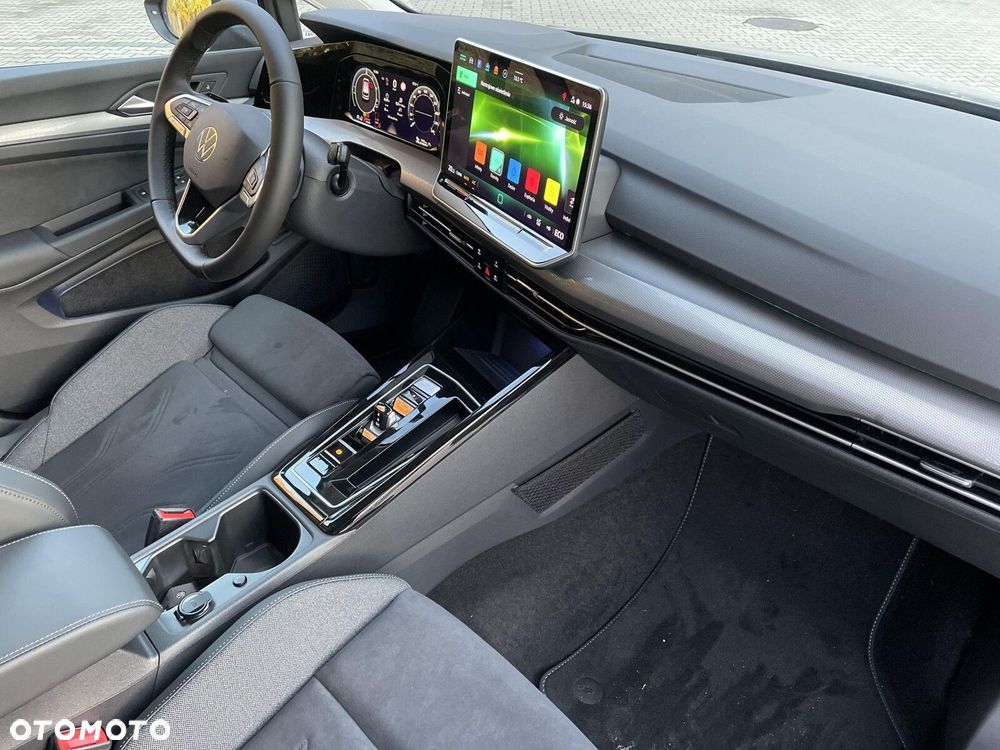 Volkswagen Golf - 20