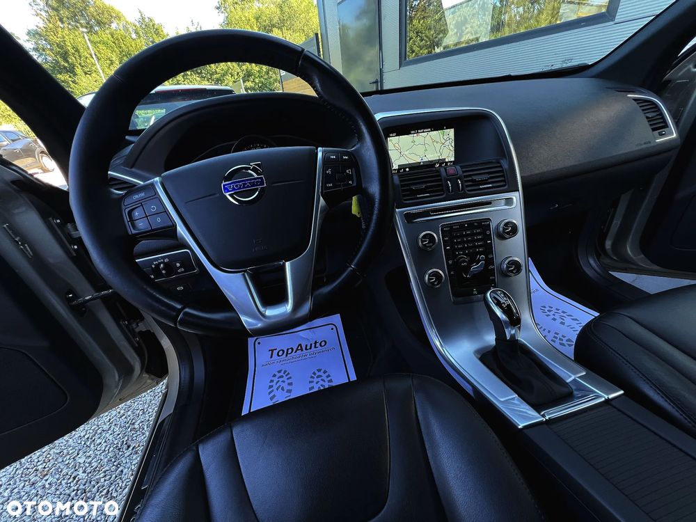 Volvo XC 60 D4 Momentum - 30
