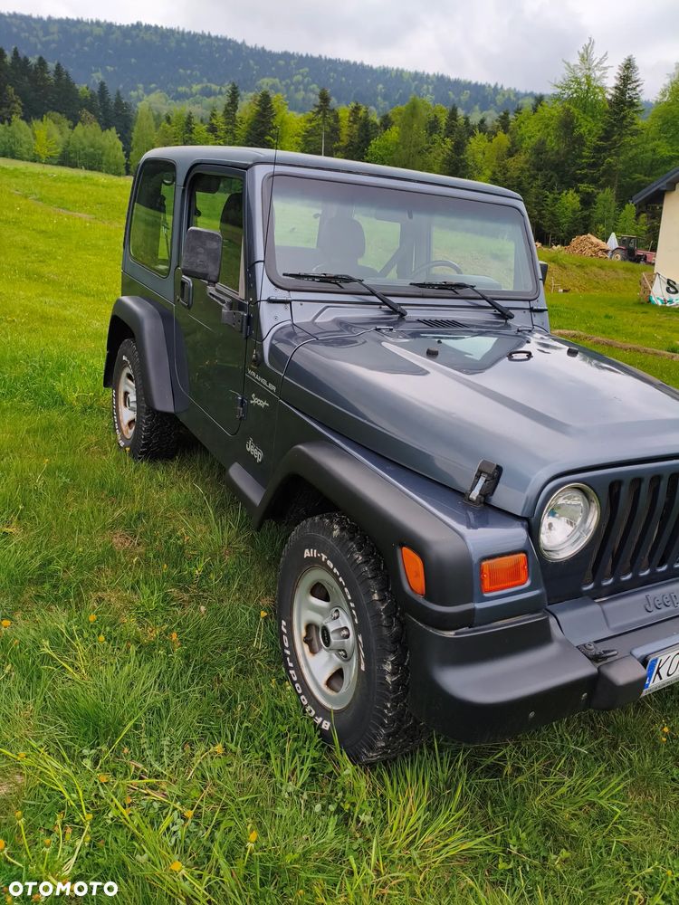 Jeep Wrangler - 4