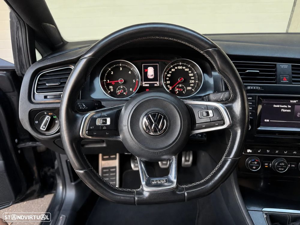 VW Golf 2.0 TDI GTD - 17