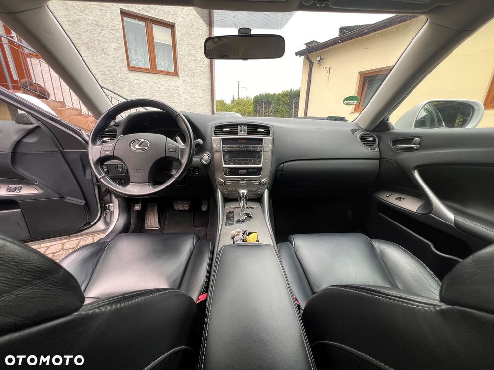Lexus IS 250 Elegance - 9