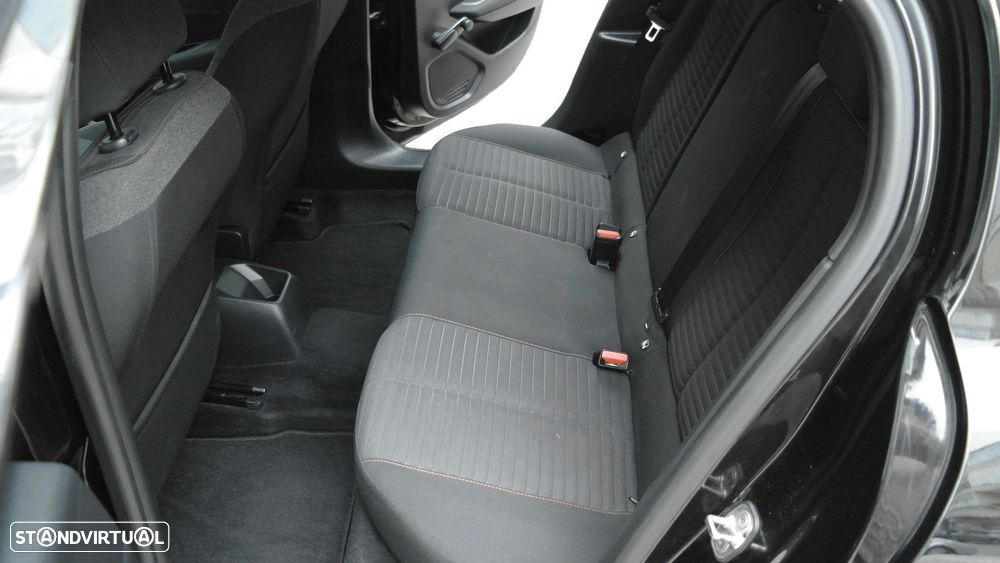 Peugeot 208 1.2 PureTech Active - 17