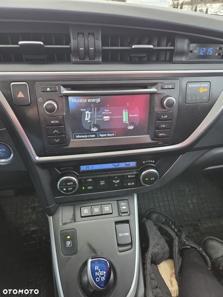 Toyota Auris 1.8 HSD Luna - 11