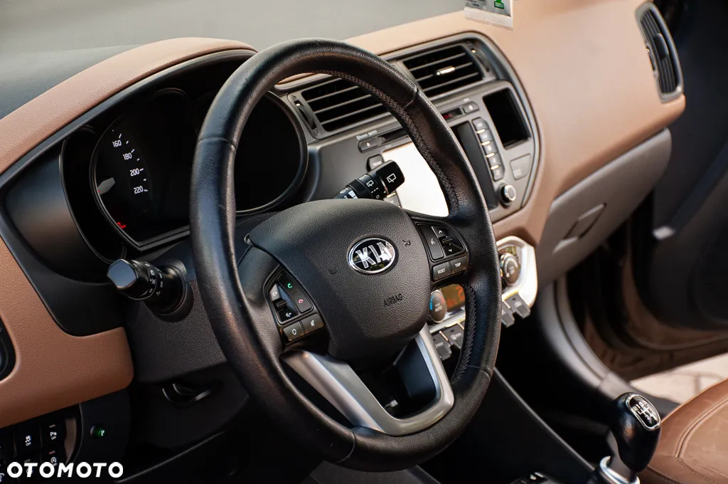 Kia Rio 1.4 Platinum Edition - 25