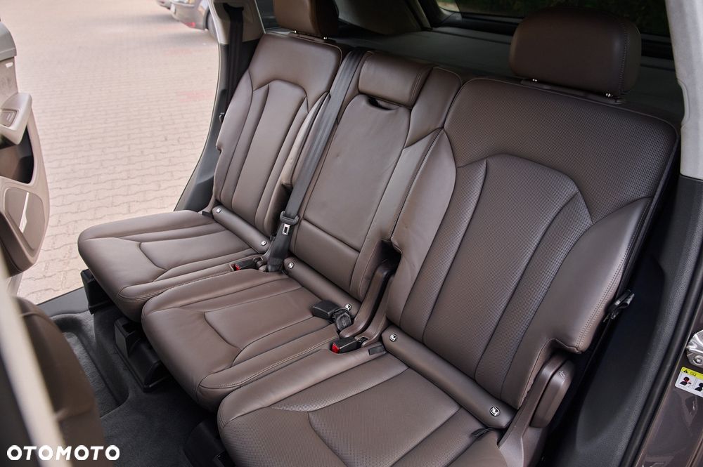 Audi SQ7 - 28